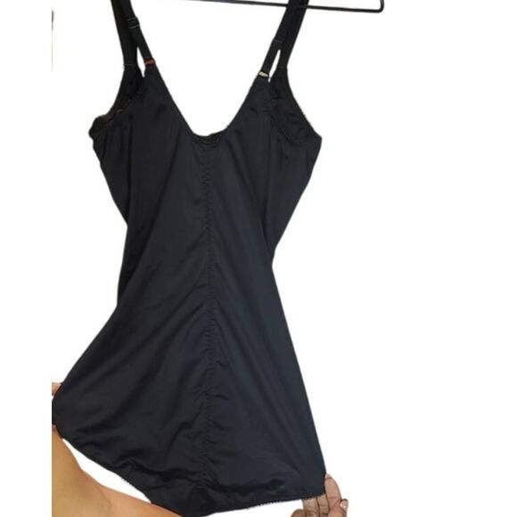 Marilyn Monroe Black Body Shapewear Bodysuit Size Large - Picture 7 of 7